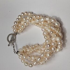 Elegant Cream Pearl Bracelet